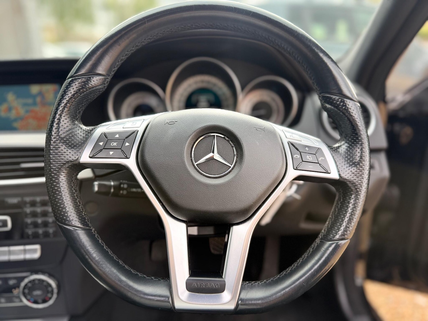 Used Mercedes-Benz C Class 2014 for sale - 76989243: Photo 12