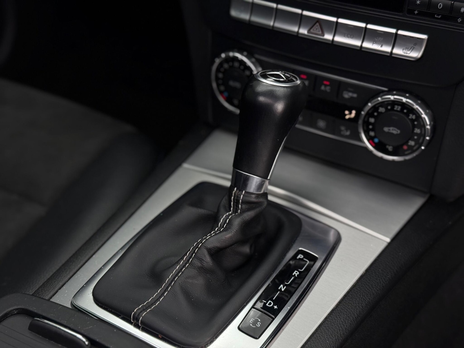 Used Mercedes-Benz C Class 2014 for sale - 76989243: Photo 20