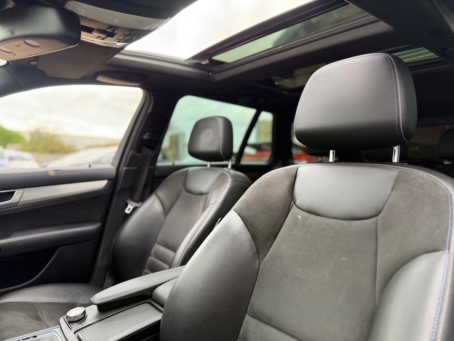 Used Mercedes-Benz C Class 2014 for sale - 76989243: Photo 25