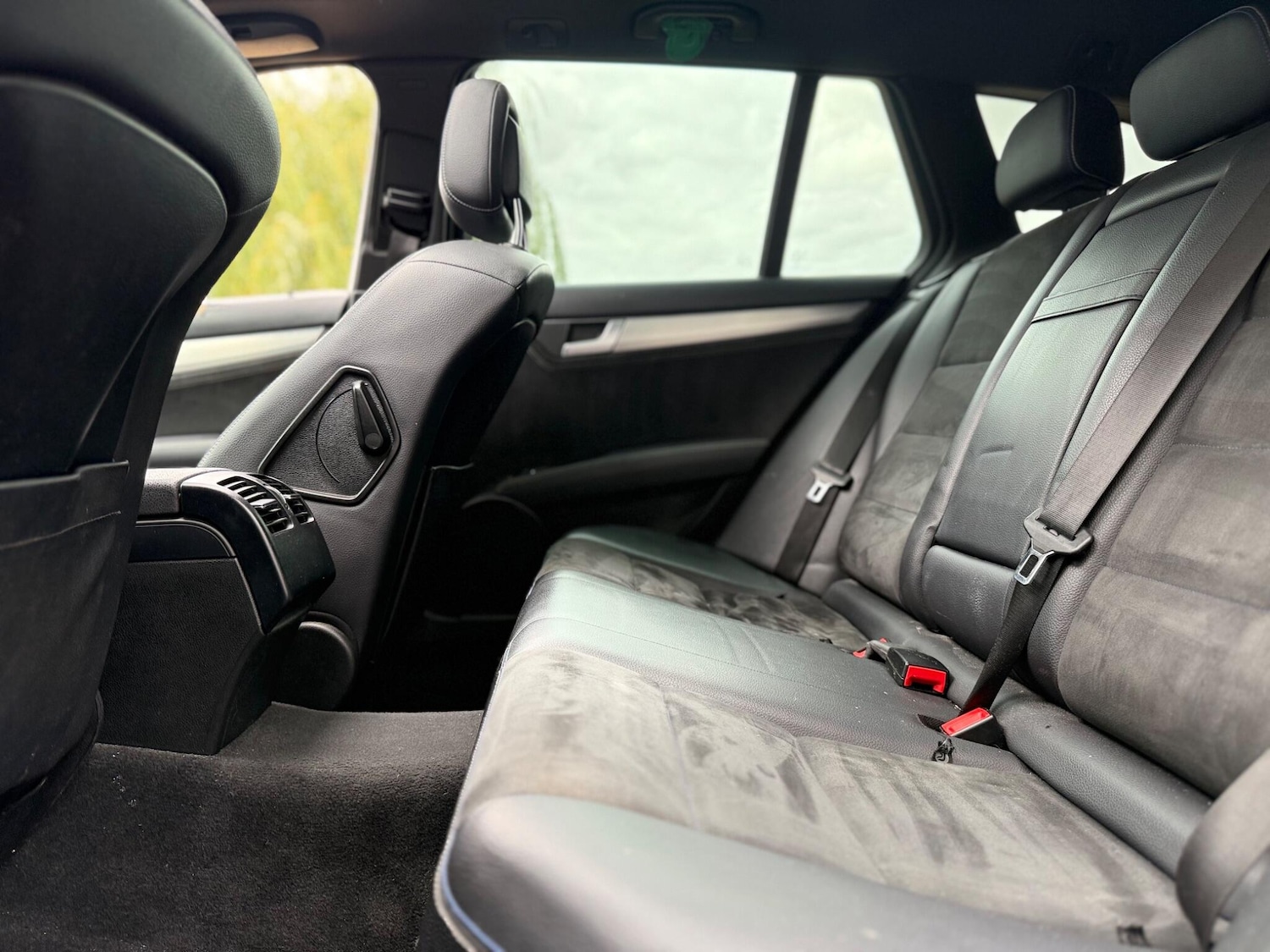 Used Mercedes-Benz C Class 2014 for sale - 76989243: Photo 29