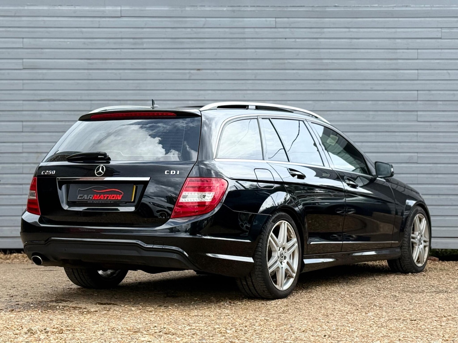 Used Mercedes-Benz C Class 2014 for sale - 76989243: Photo 3