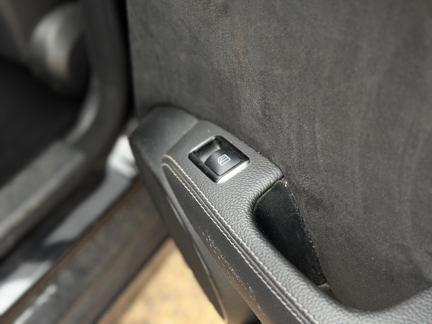 Used Mercedes-Benz C Class 2014 for sale - 76989243: Photo 33