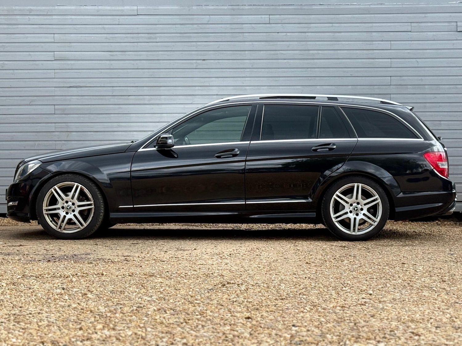 Used Mercedes-Benz C Class 2014 for sale - 76989243: Photo 6