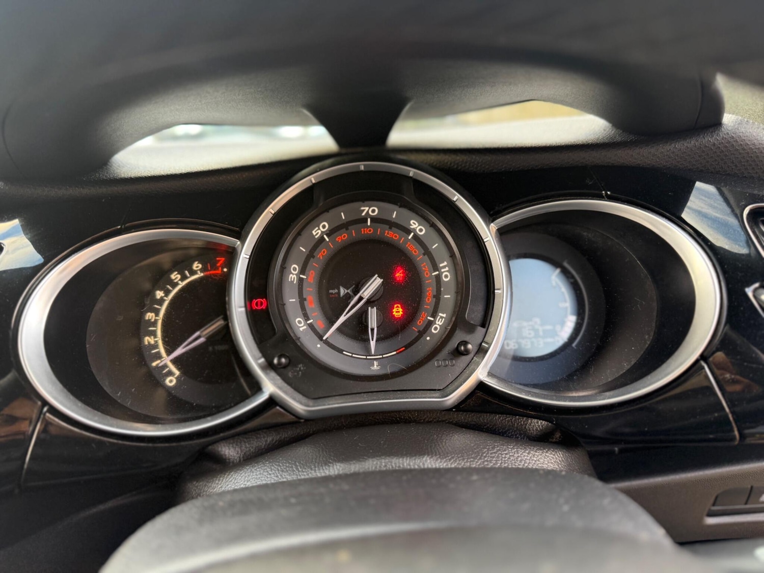 Used DS Automobiles DS 3 2015 for sale - 76976345: Photo 28