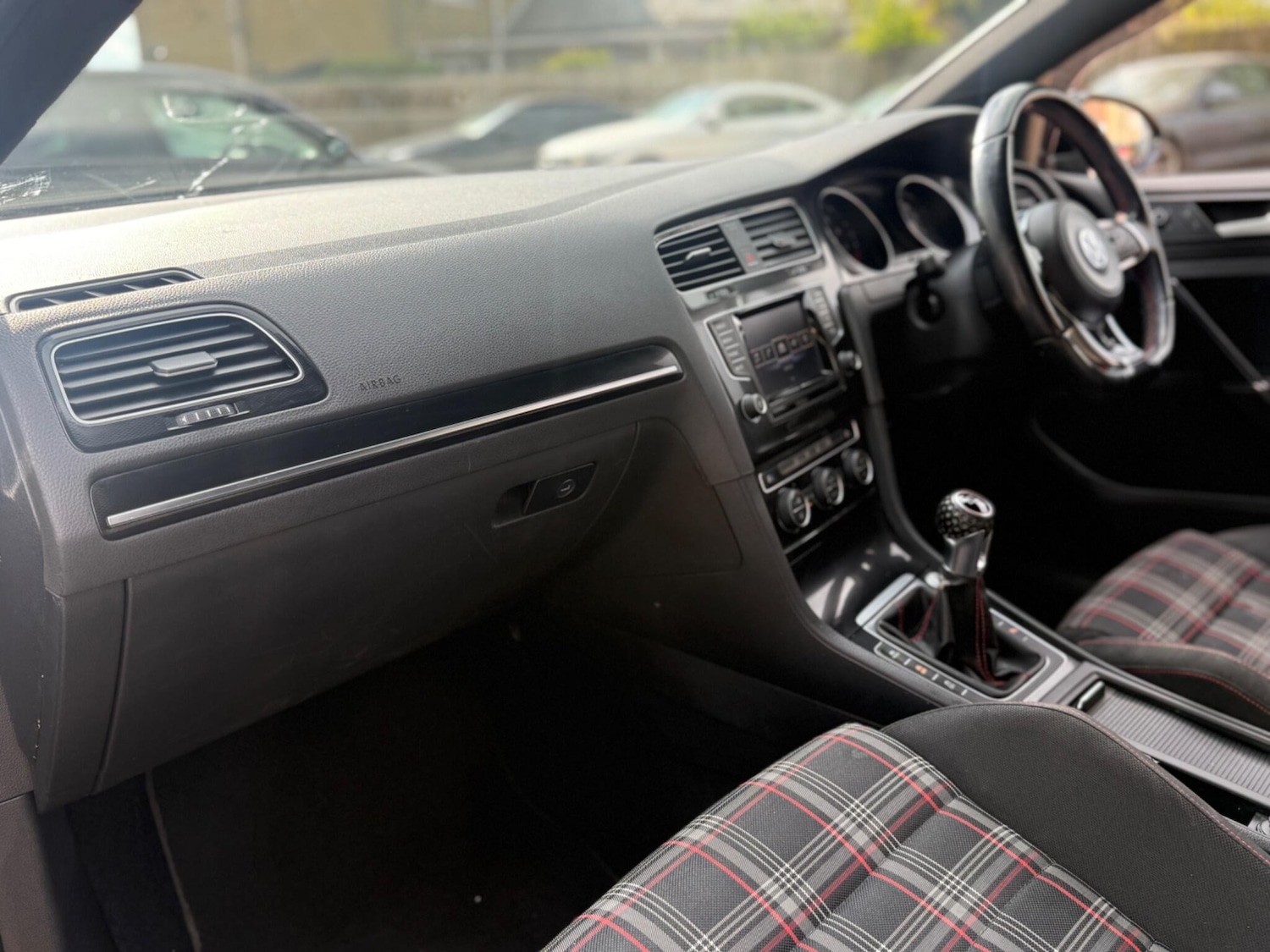 Used Volkswagen Golf 2014 for sale - 78147903: Photo 28