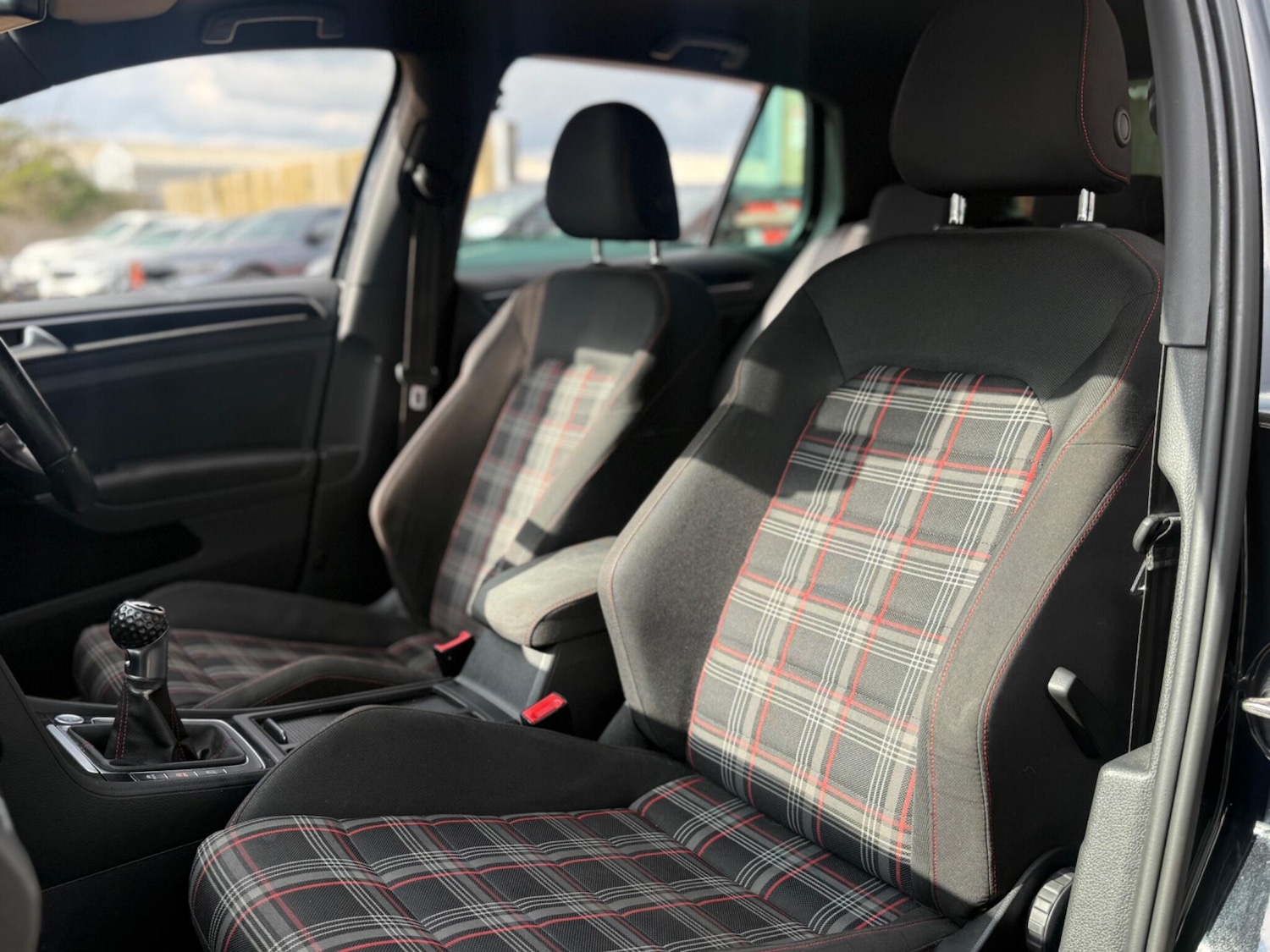 Used Volkswagen Golf 2014 for sale - 78147903: Photo 29