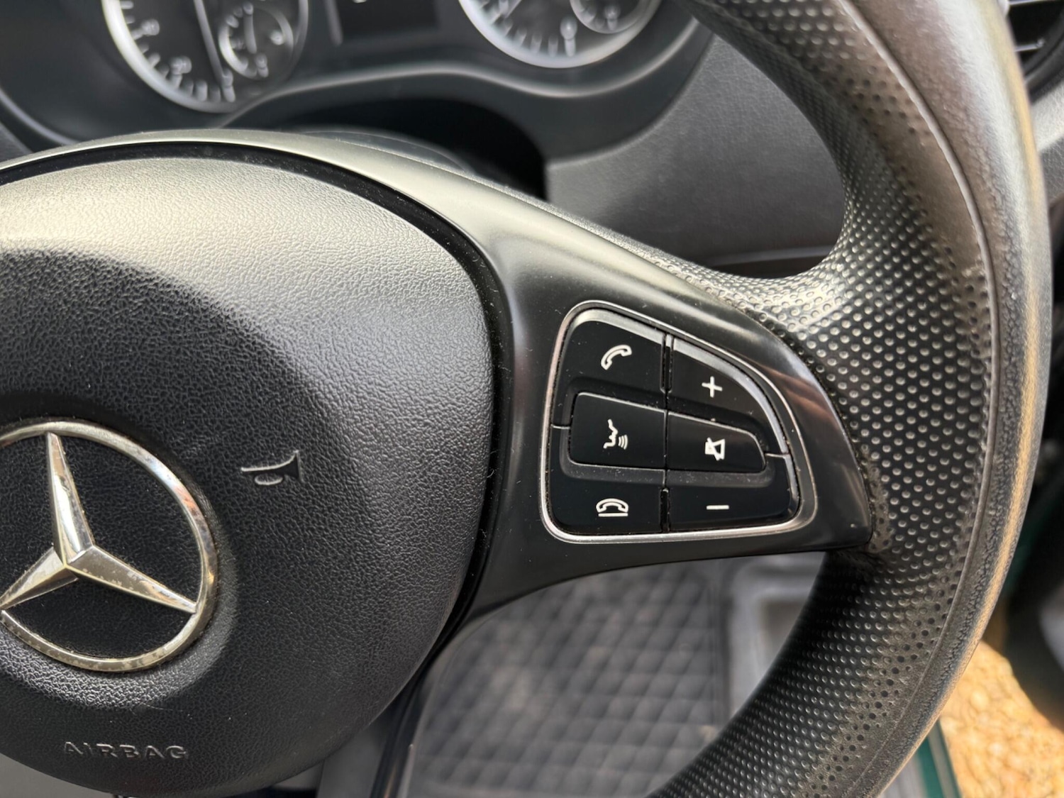 Used Mercedes-Benz Vito 2018 for sale - 76499302: Photo 30