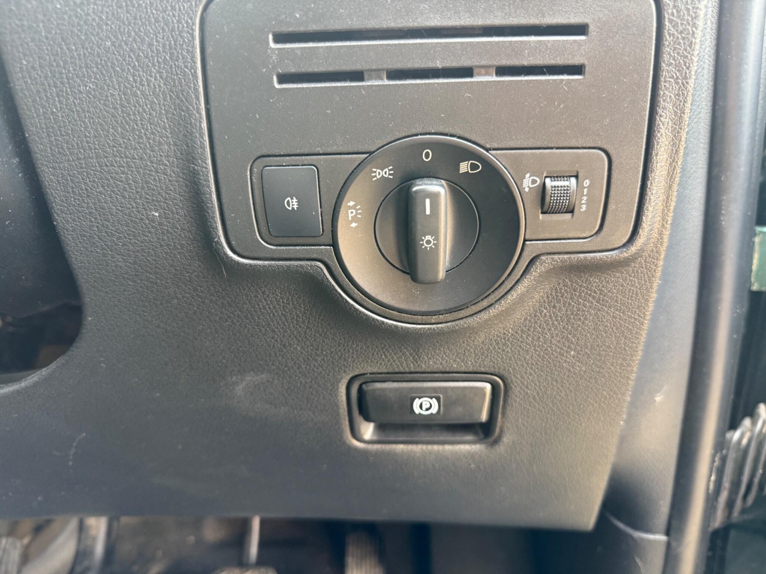 Used Mercedes-Benz Vito 2018 for sale - 76499302: Photo 32