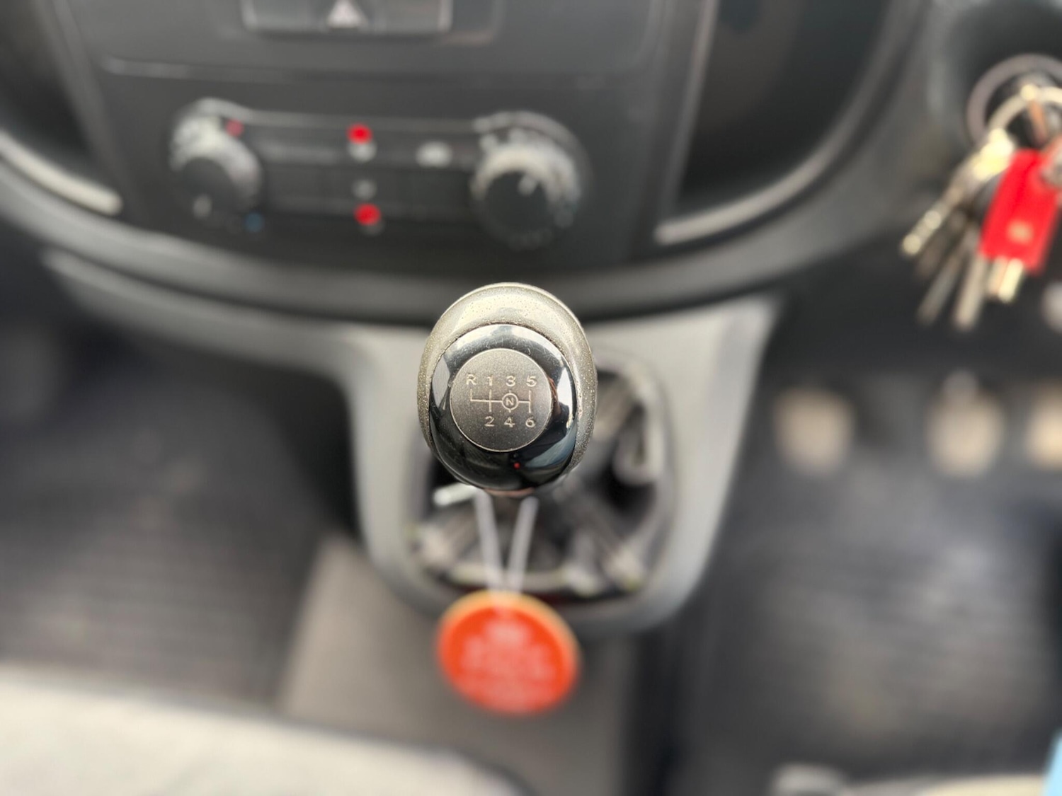 Used Mercedes-Benz Vito 2018 for sale - 76499302: Photo 35