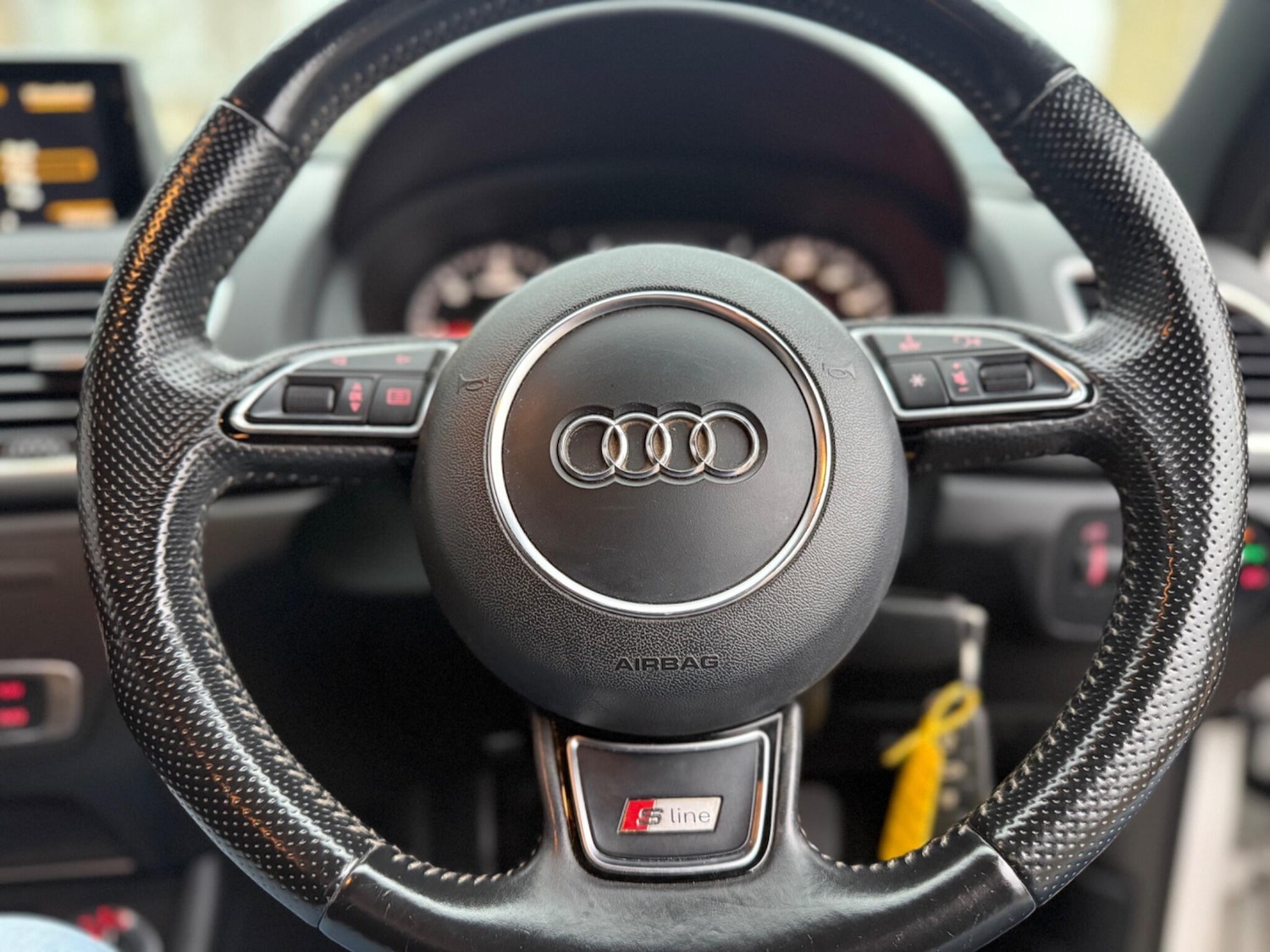 Used Audi Q3 2014 for sale - 76620513: Photo 39