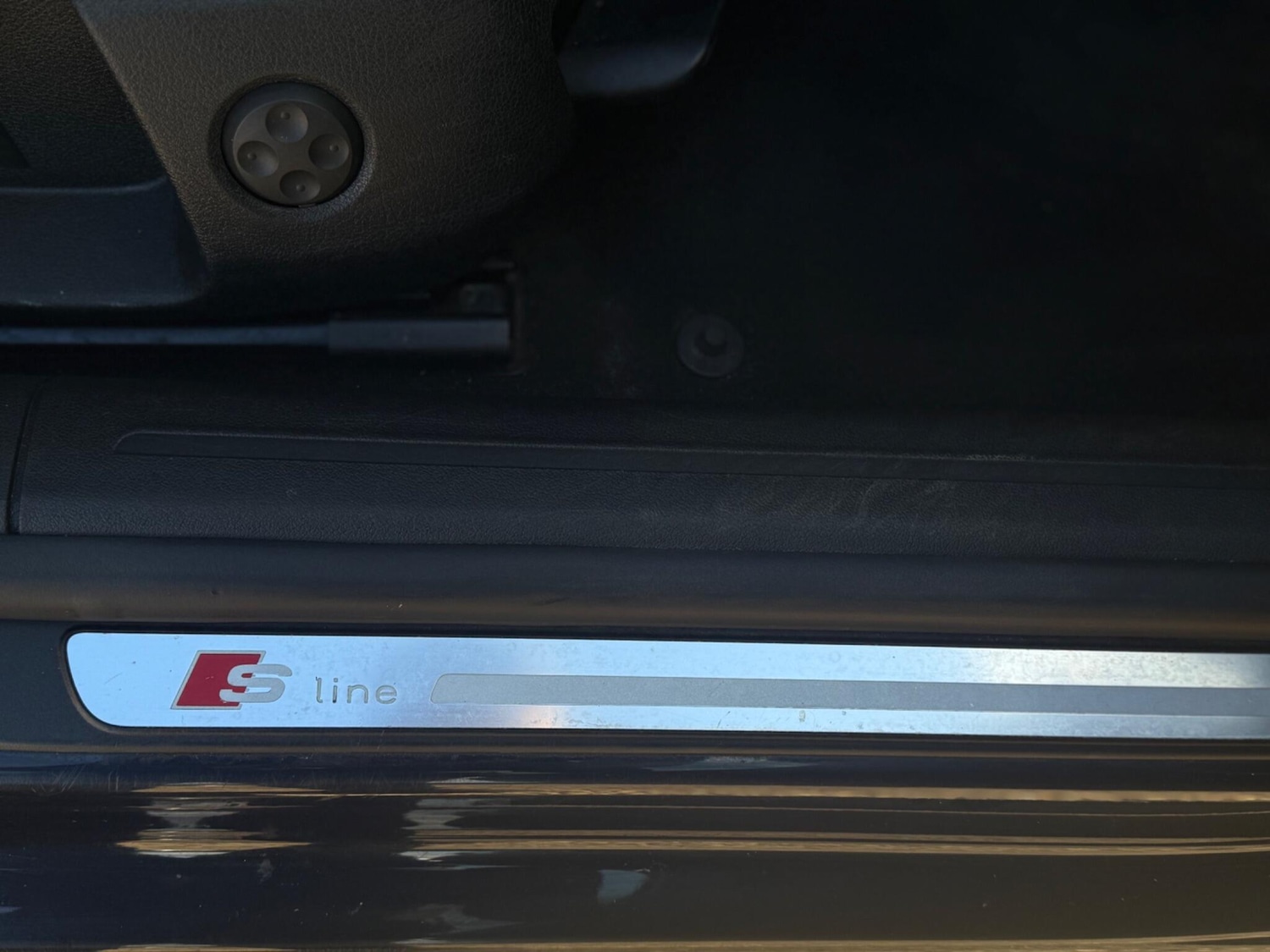 Vehicle 28