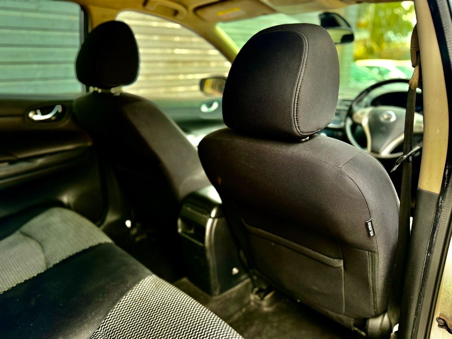 Used Nissan Pulsar 2015 for sale - 76992603: Photo 32