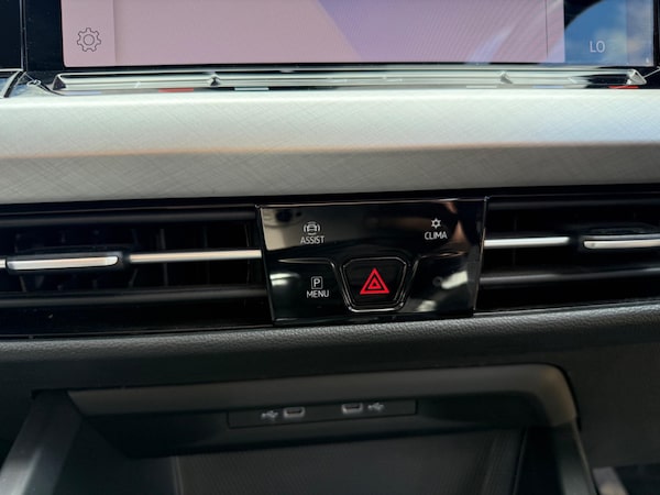 Used Volkswagen Golf 2021 for sale - 75198518: Photo 24