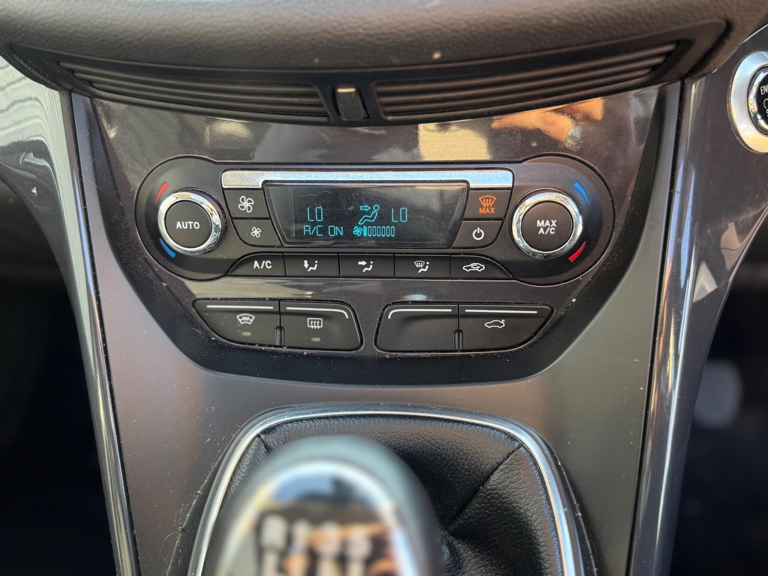 Used Ford Kuga 2014 for sale - 76990321: Photo 40