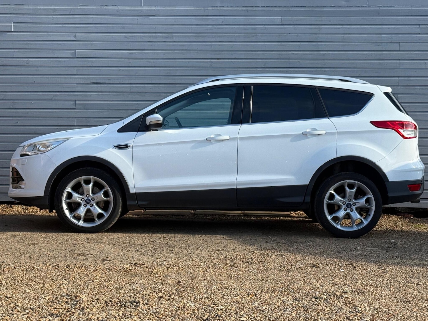 Used Ford Kuga 2014 for sale - 76990321: Photo 6