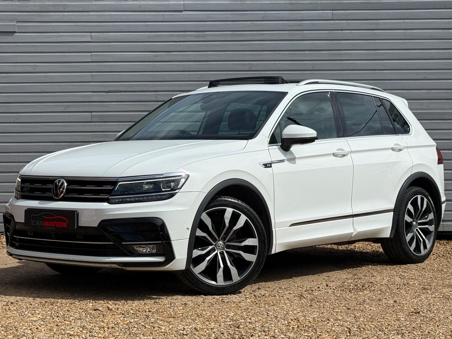 Used Volkswagen Tiguan for sale - 76994381: Photo 10