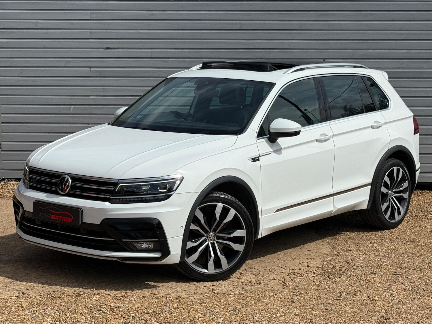 Used Volkswagen Tiguan for sale - 76994381: Photo 11