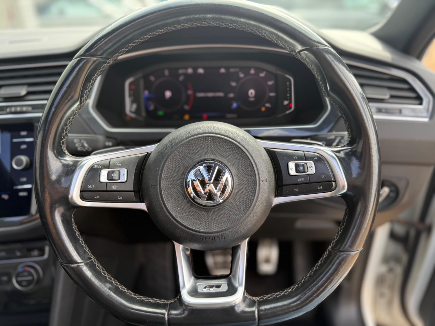 Used Volkswagen Tiguan for sale - 76994381: Photo 14