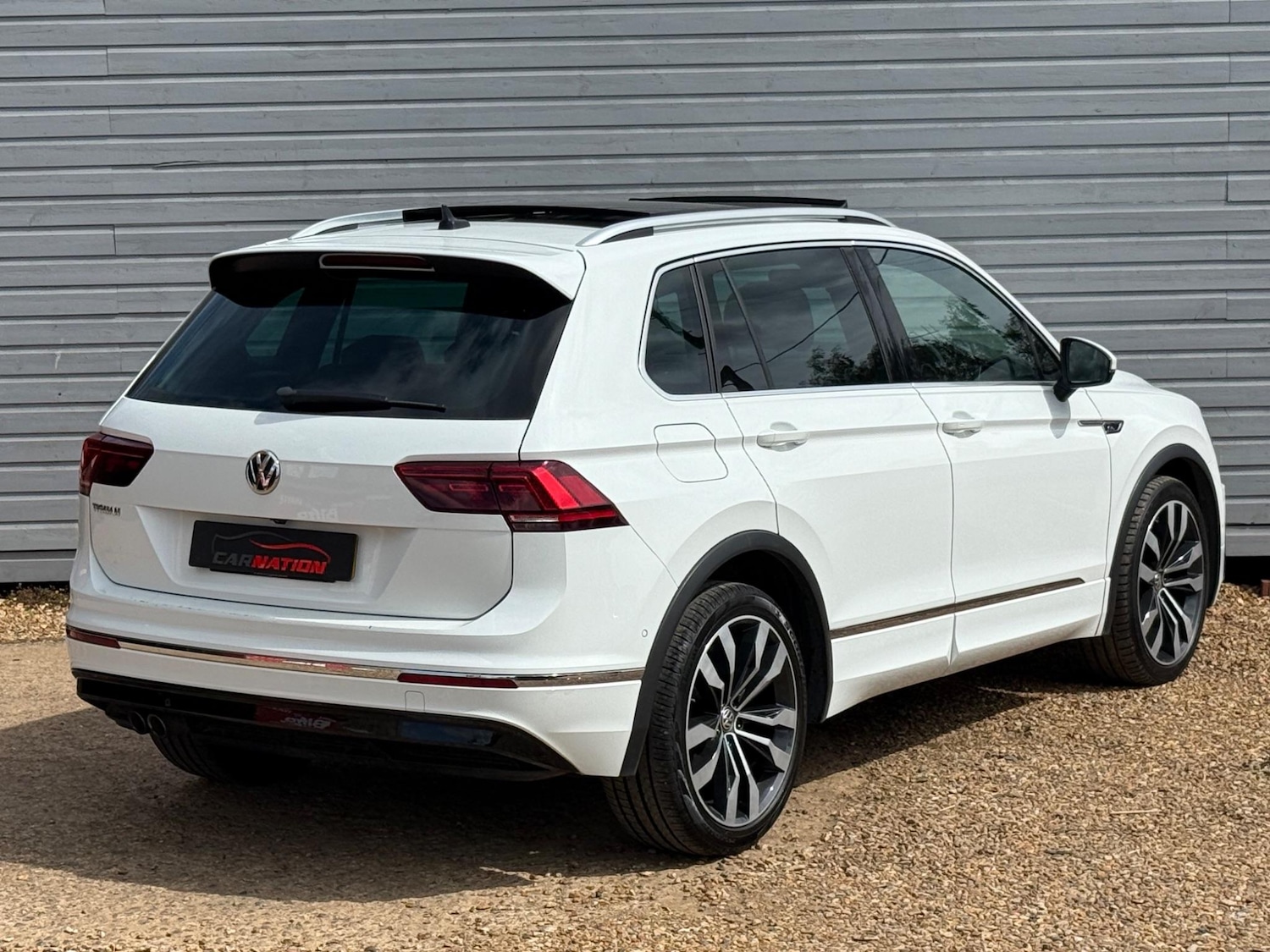 Used Volkswagen Tiguan for sale - 76994381: Photo 5