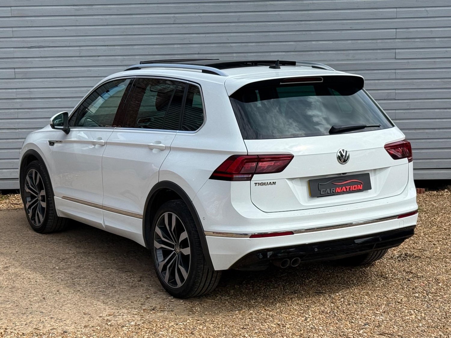 Used Volkswagen Tiguan for sale - 76994381: Photo 8