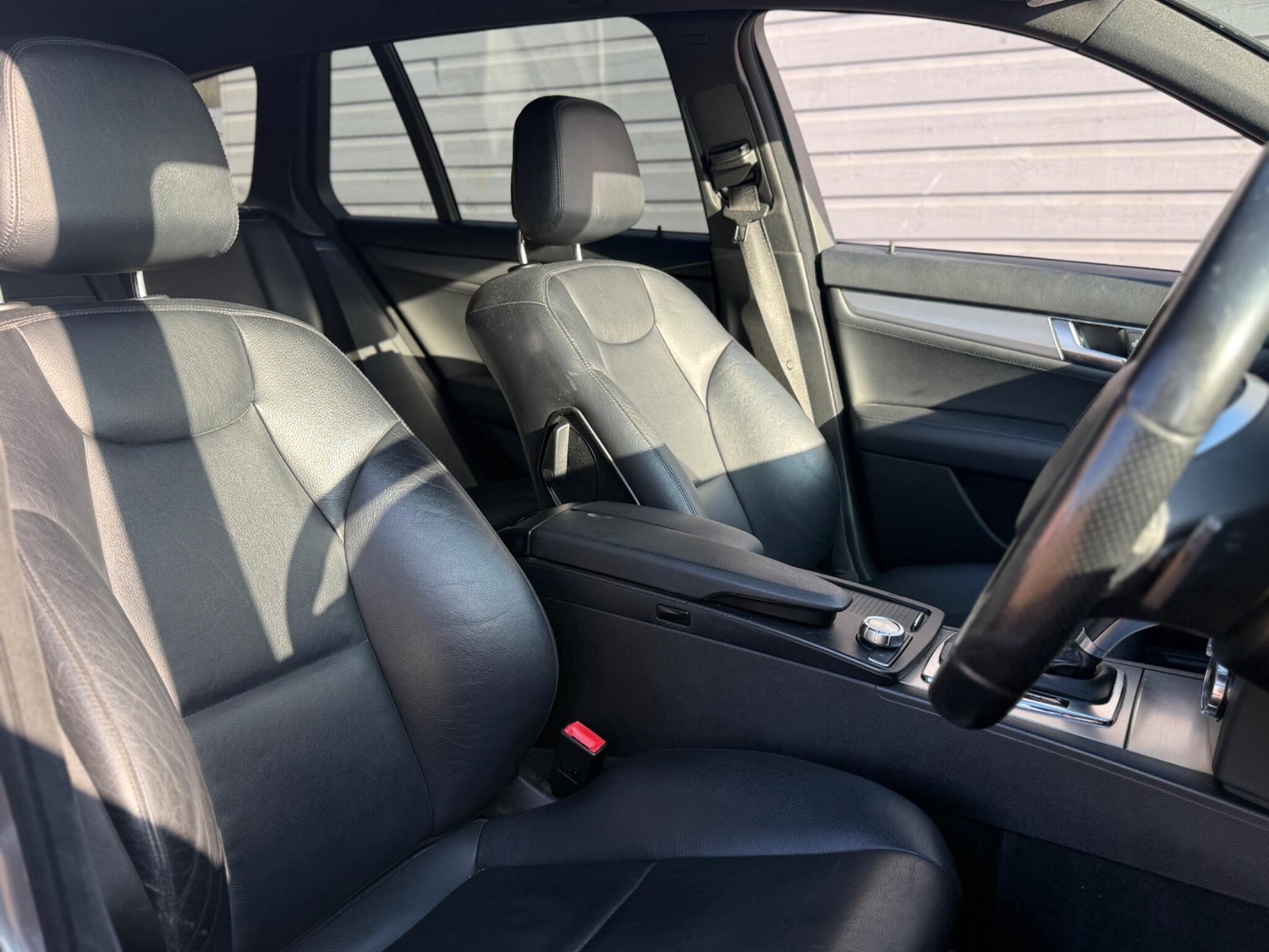 Used Mercedes-Benz C Class 2012 for sale - 76990327: Photo 15