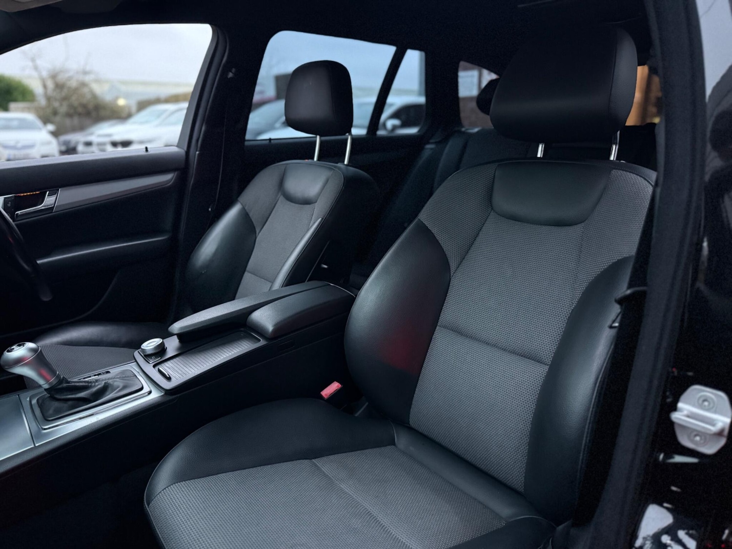 Used Mercedes-Benz C Class 2009 for sale - 76976519: Photo 37