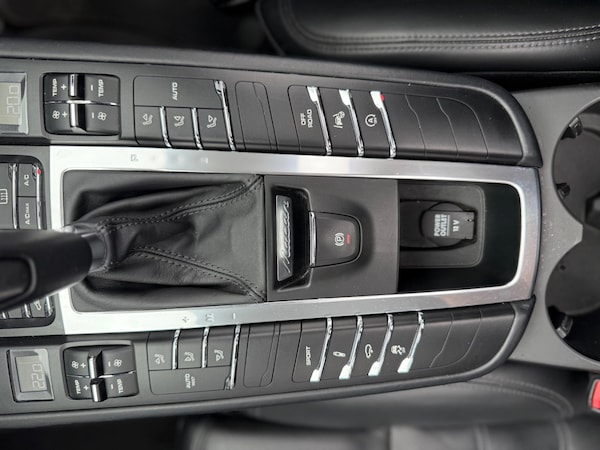 Used Porsche Macan 2015 for sale - 74699539: Photo 24