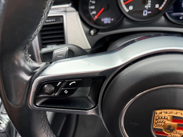 Used Porsche Macan 2015 for sale - 74699539: Photo 31