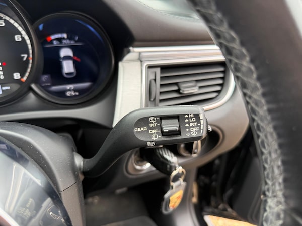 Used Porsche Macan 2015 for sale - 74699539: Photo 33