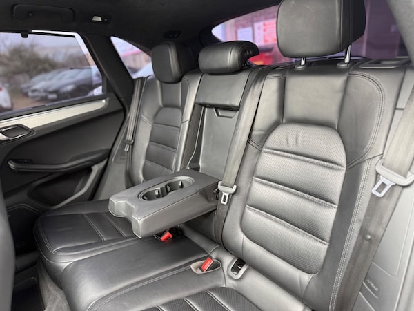 Used Porsche Macan 2015 for sale - 74699539: Photo 41
