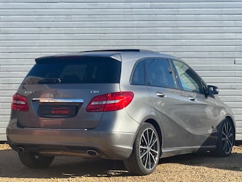 Used Mercedes-Benz B-Class 2012 for sale - 76042148: Photo