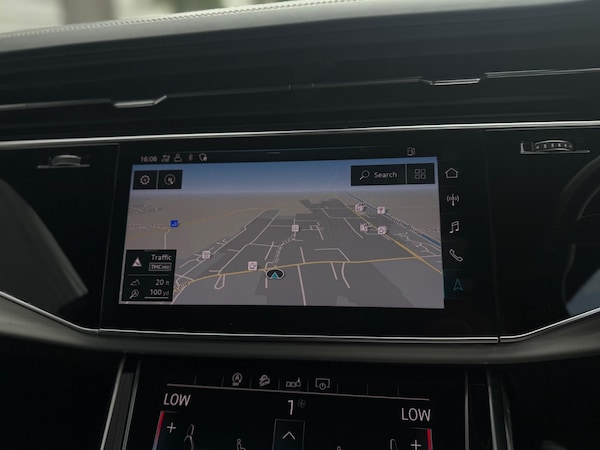 Used Audi SQ8 2020 for sale - 75258039: Photo 25