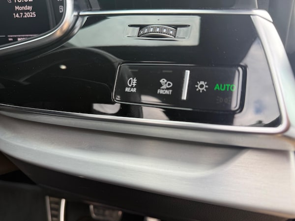 Used Audi SQ8 2020 for sale - 75258039: Photo 31