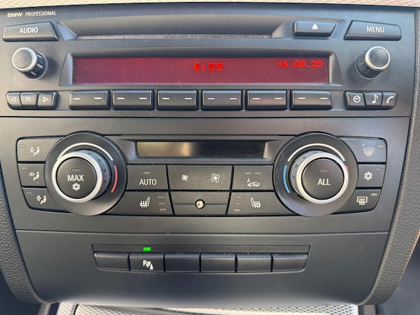 Used BMW 1 Series 2012 for sale - 75708752: Photo 21