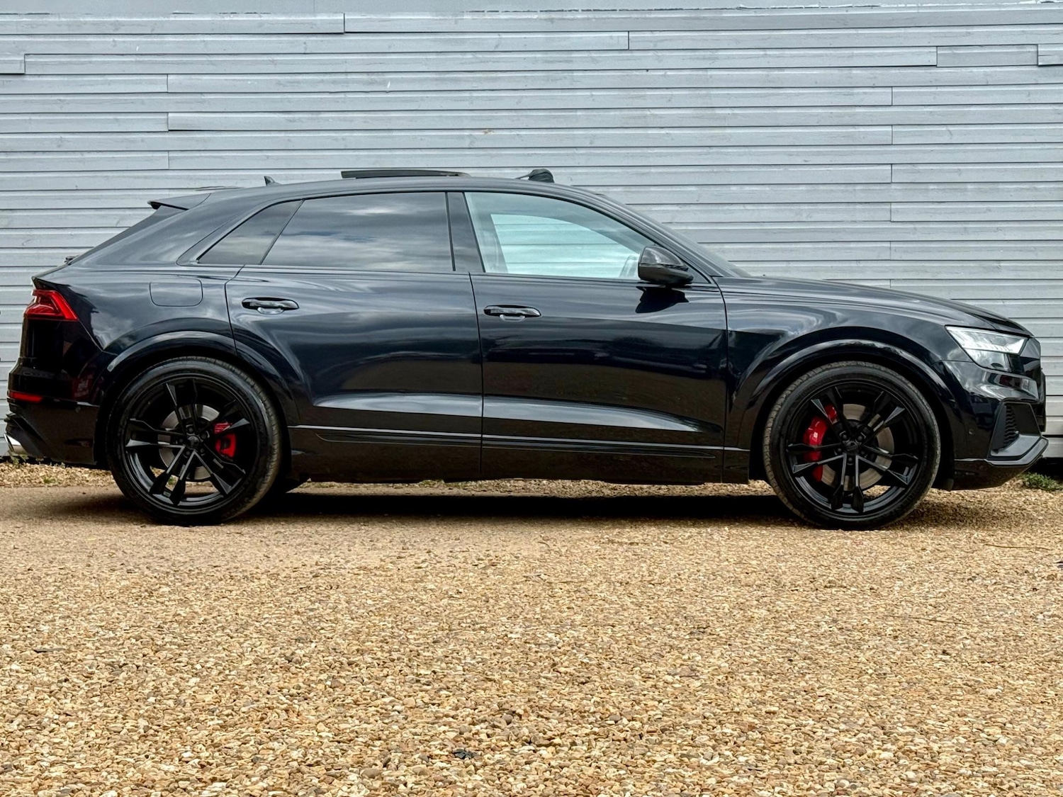 Used Mercedes-Benz E Class 2020 for sale - 76987631: Photo 3