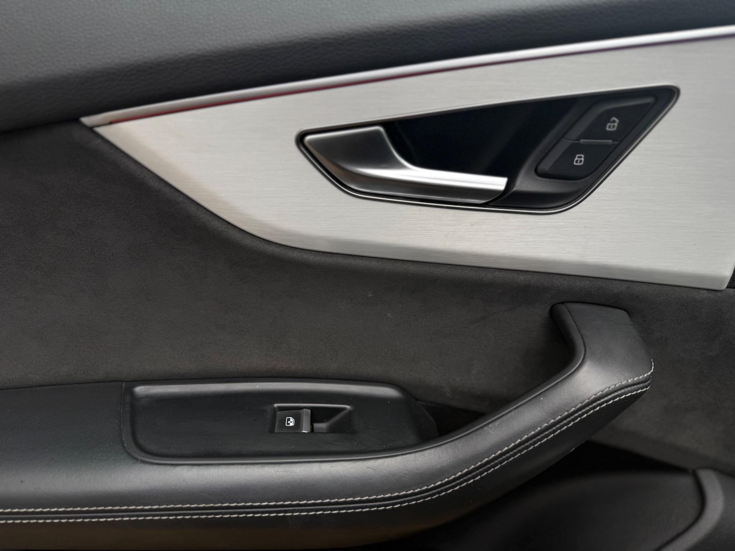 Used Mercedes-Benz E Class 2020 for sale - 76987631: Photo 43