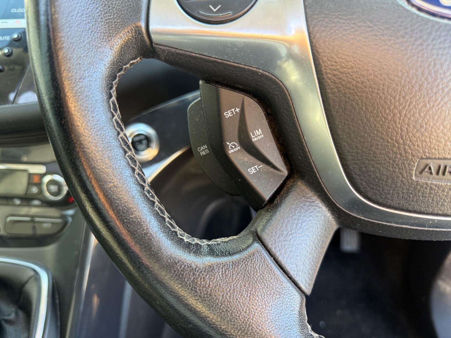 Used Ford Kuga 2014 for sale - 76283580: Photo 29