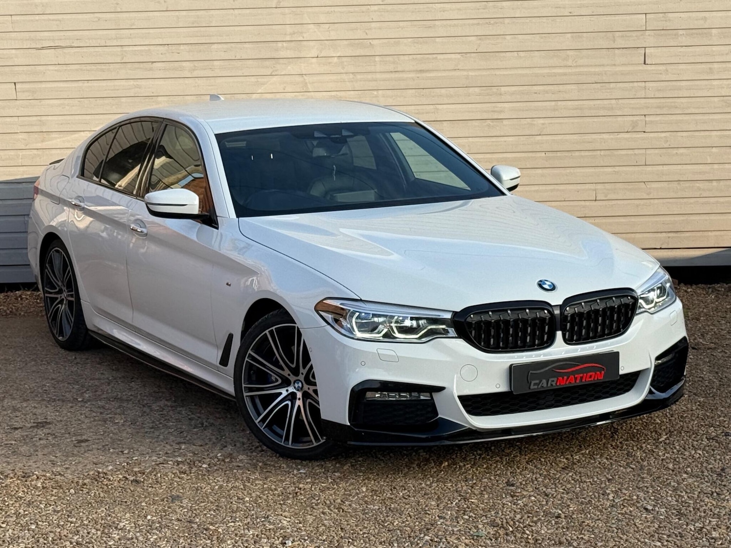 Used BMW 5 Series 2017 for sale - 76592292: Photo 2