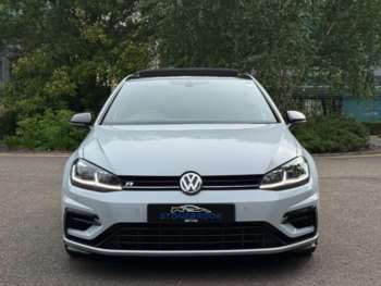Used Volkswagen Golf 2019 for sale - 74934698: Photo