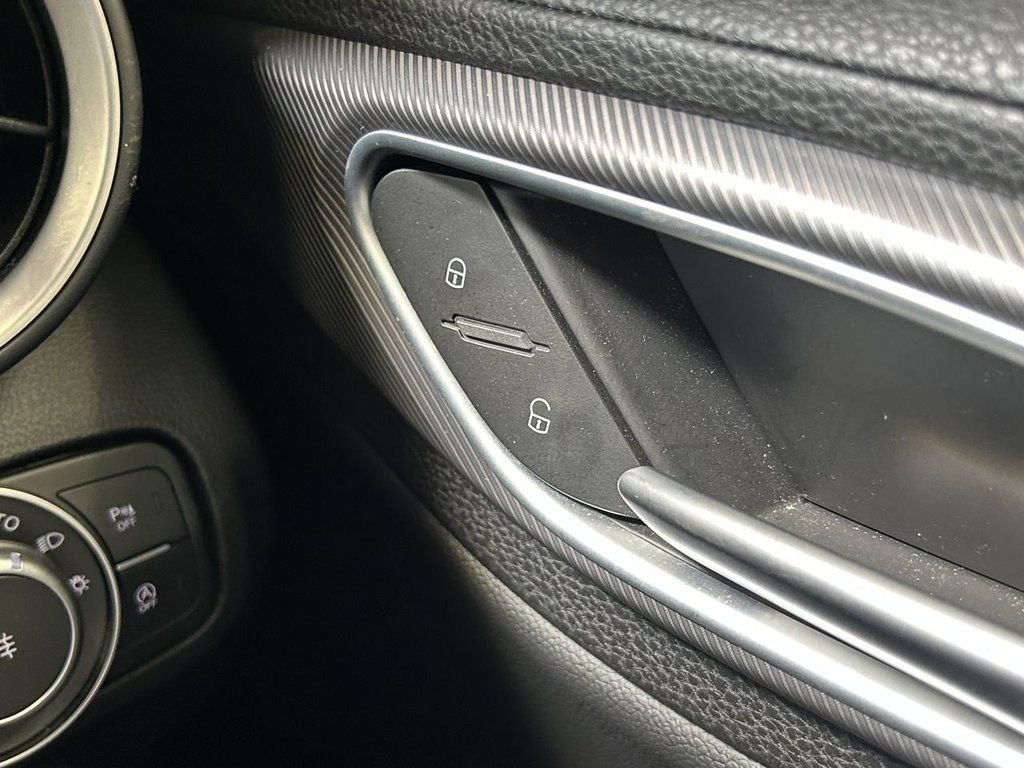 Used Alfa Romeo Giulia 2018 for sale - 76080986: Photo 50