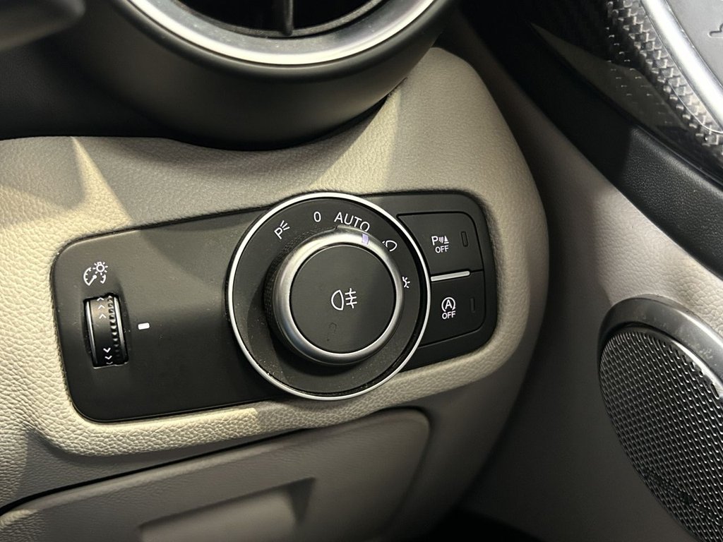 Used Alfa Romeo Giulia 2018 for sale - 76333851: Photo 41