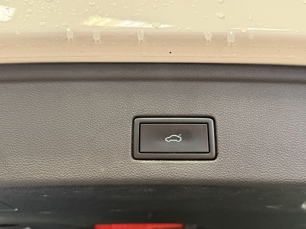 Used Volkswagen Touareg 2019 for sale - 77014279: Photo 18