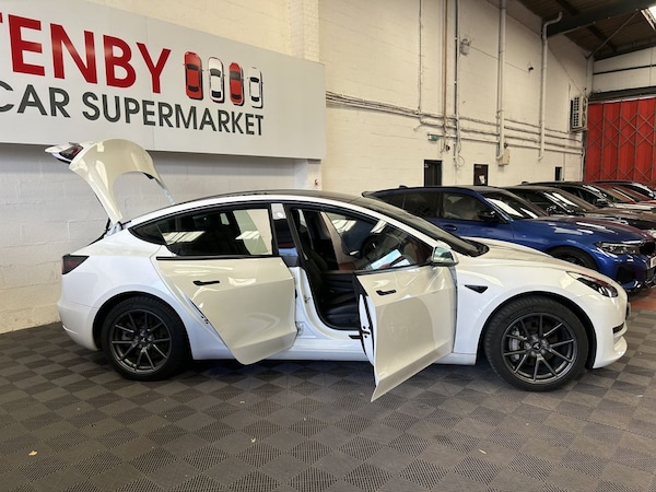 Used Tesla Model 3 2022 for sale - 75998057: Photo 14