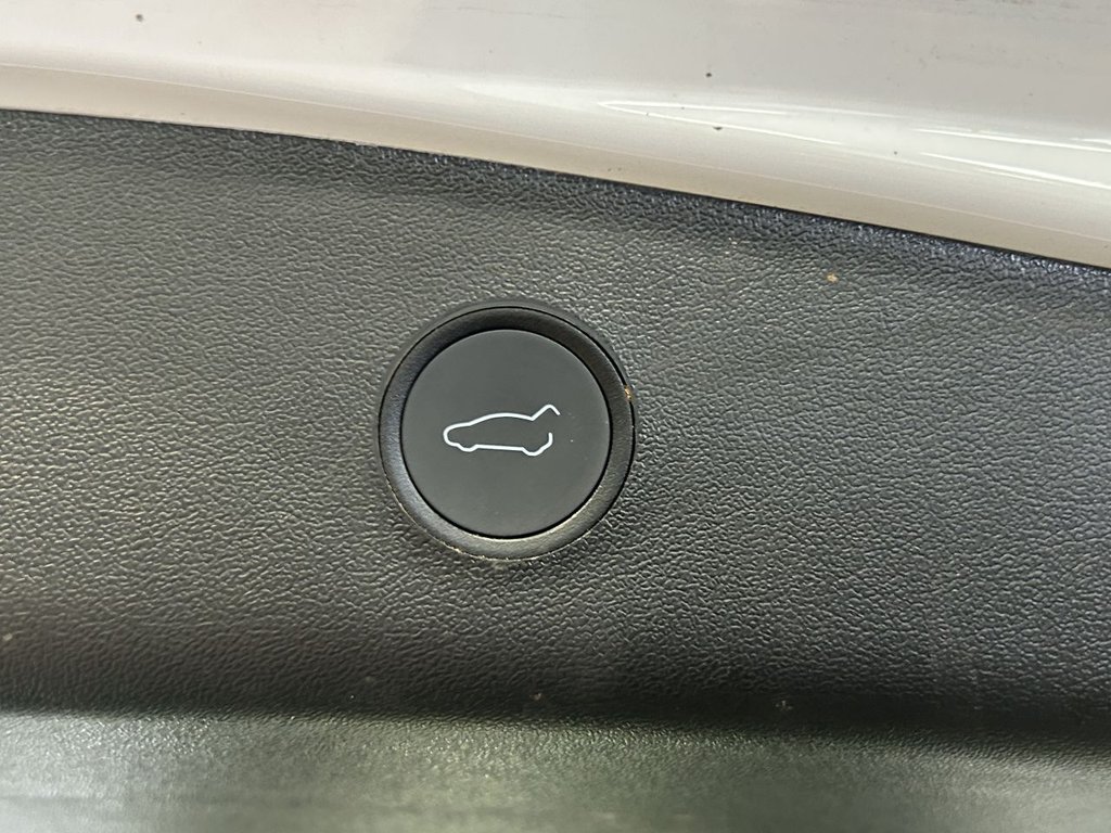 Used Tesla Model 3 2022 for sale - 75998057: Photo 18