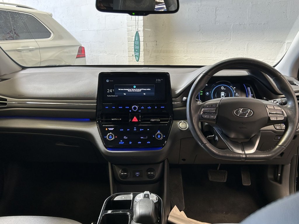 Vehicle 33
