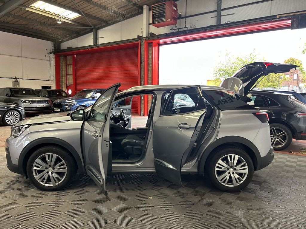 Used Peugeot 3008 2020 for sale - 76081131: Photo 13