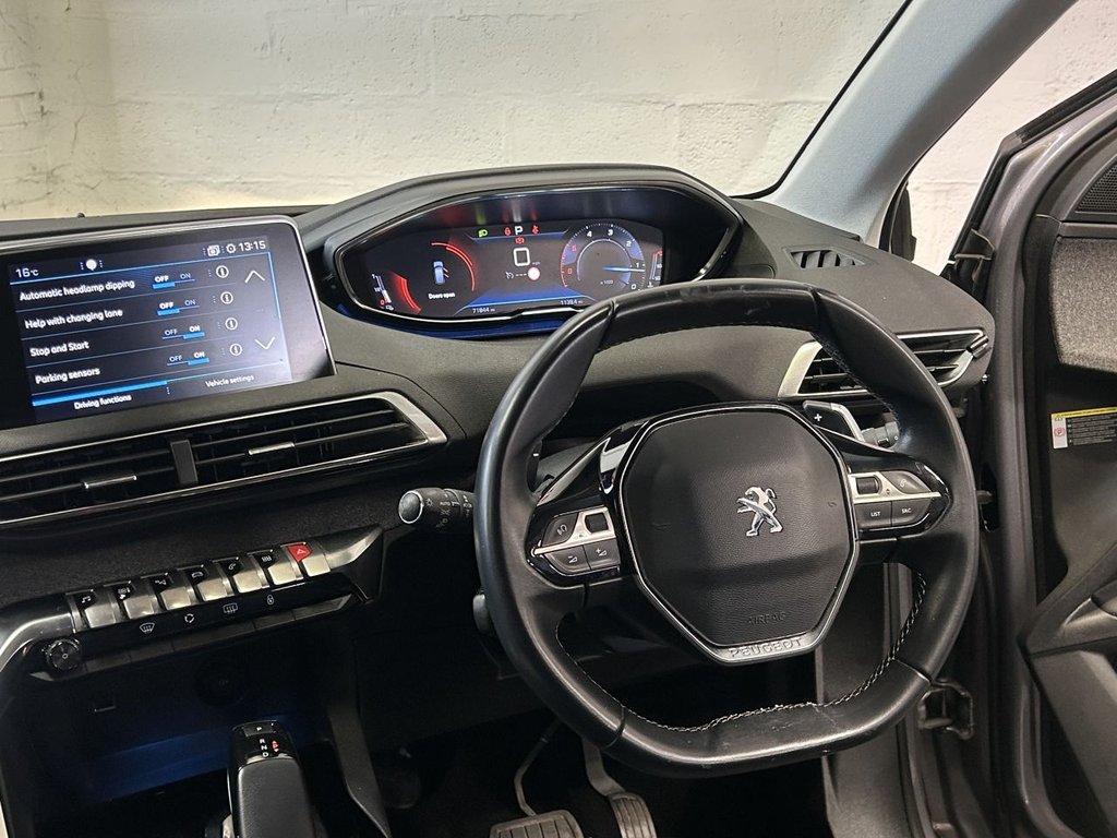 Used Peugeot 3008 2020 for sale - 76081131: Photo 32