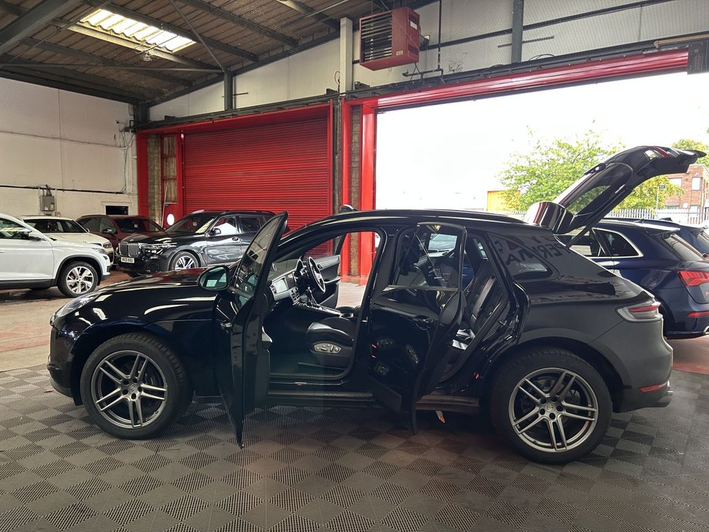 Used Porsche Macan 2019 for sale - 75832380: Photo 14