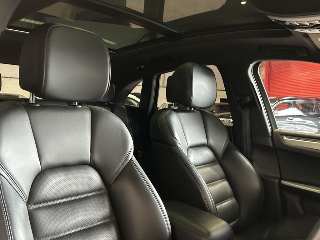 Used Porsche Macan 2019 for sale - 75832380: Photo 31