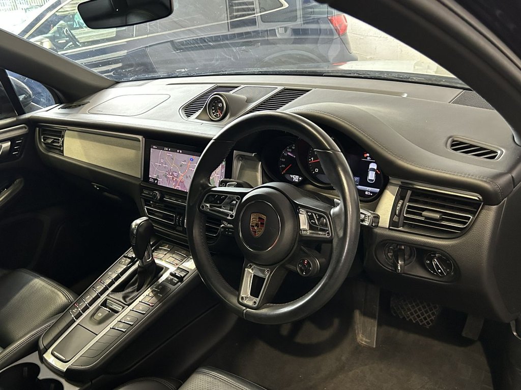 Used Porsche Macan 2019 for sale - 75832380: Photo 32